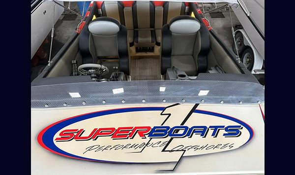 z2 Superboat V38 2010 www.mareconsult.com.br II (40)