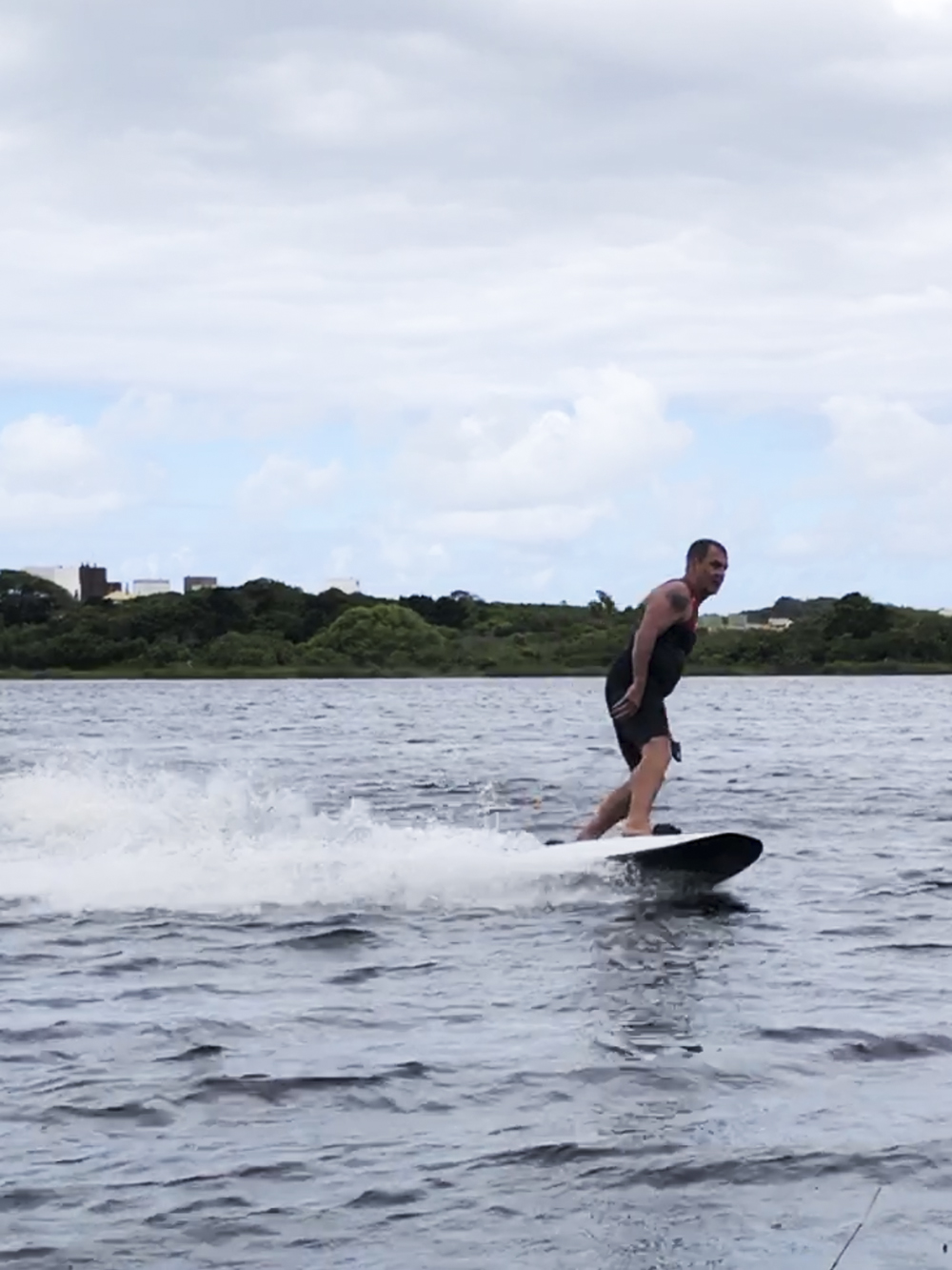 Prancha eletrica motorizada jetboard sharkx surf waves www.mareconsult.com.br (2)a