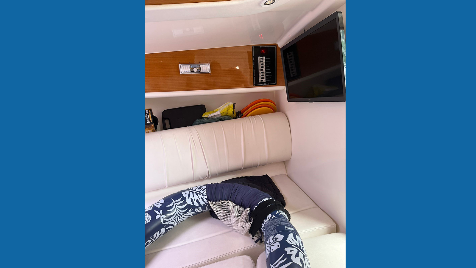 Schaefer Phantom 300 2010 www.mareconsult.com.br (7)