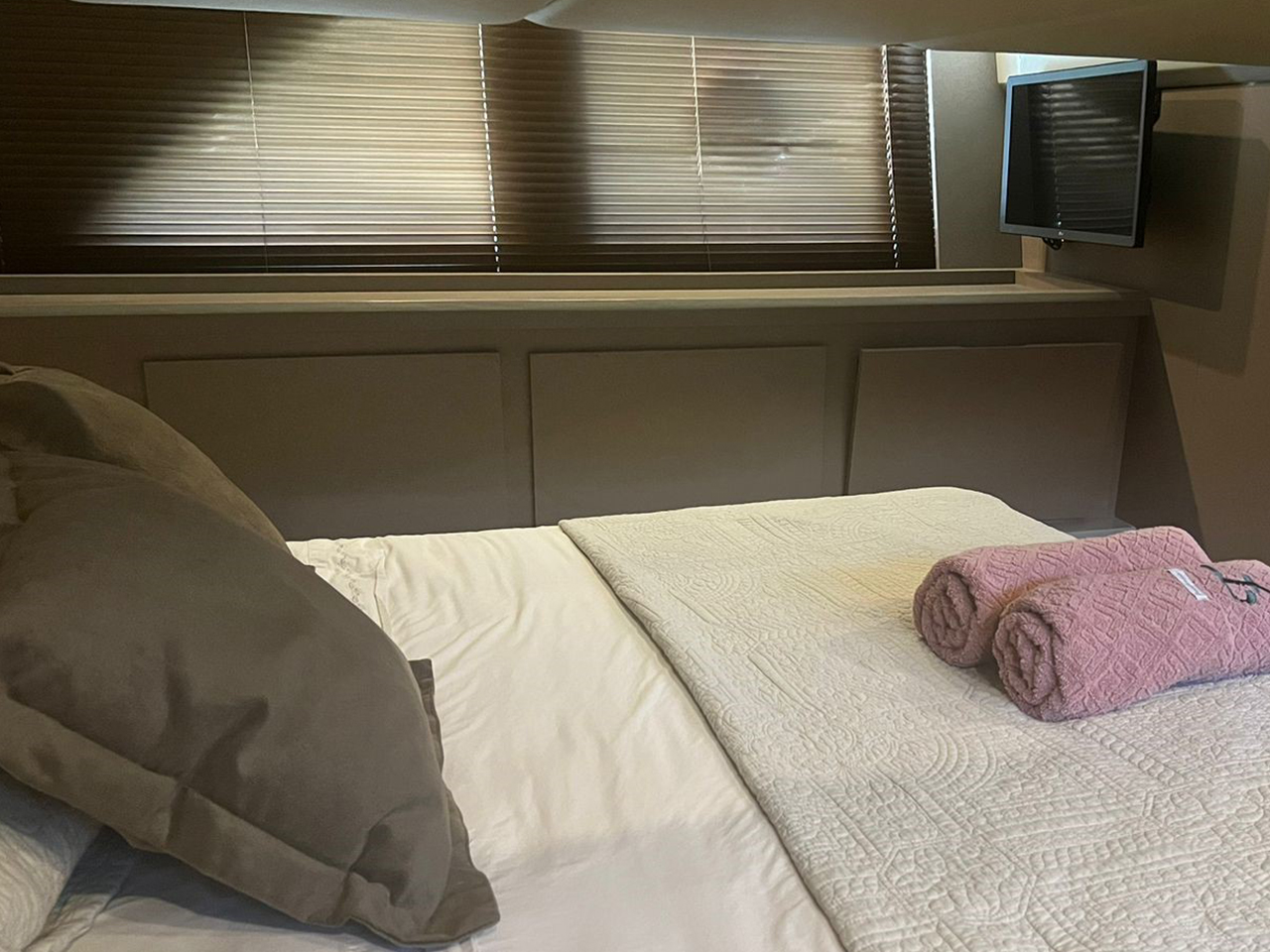 Triton 470 Fly 2022 www.mareconsult.com.br (13)