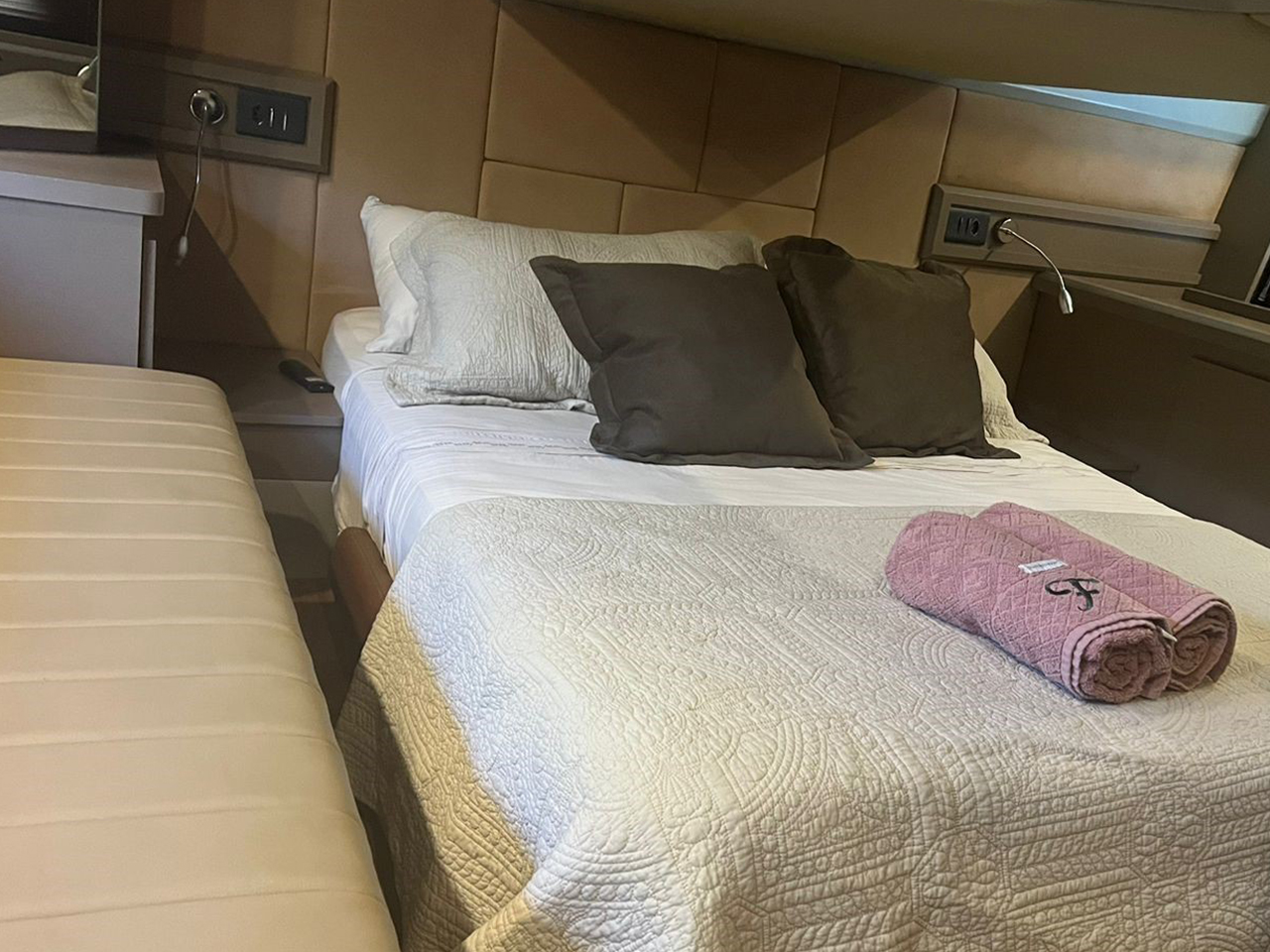 Triton 470 Fly 2022 www.mareconsult.com.br (15)