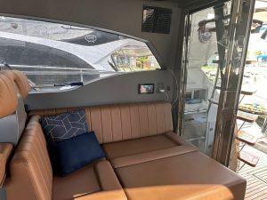 Triton 470 Fly 2022 www.mareconsult.com.br (3)