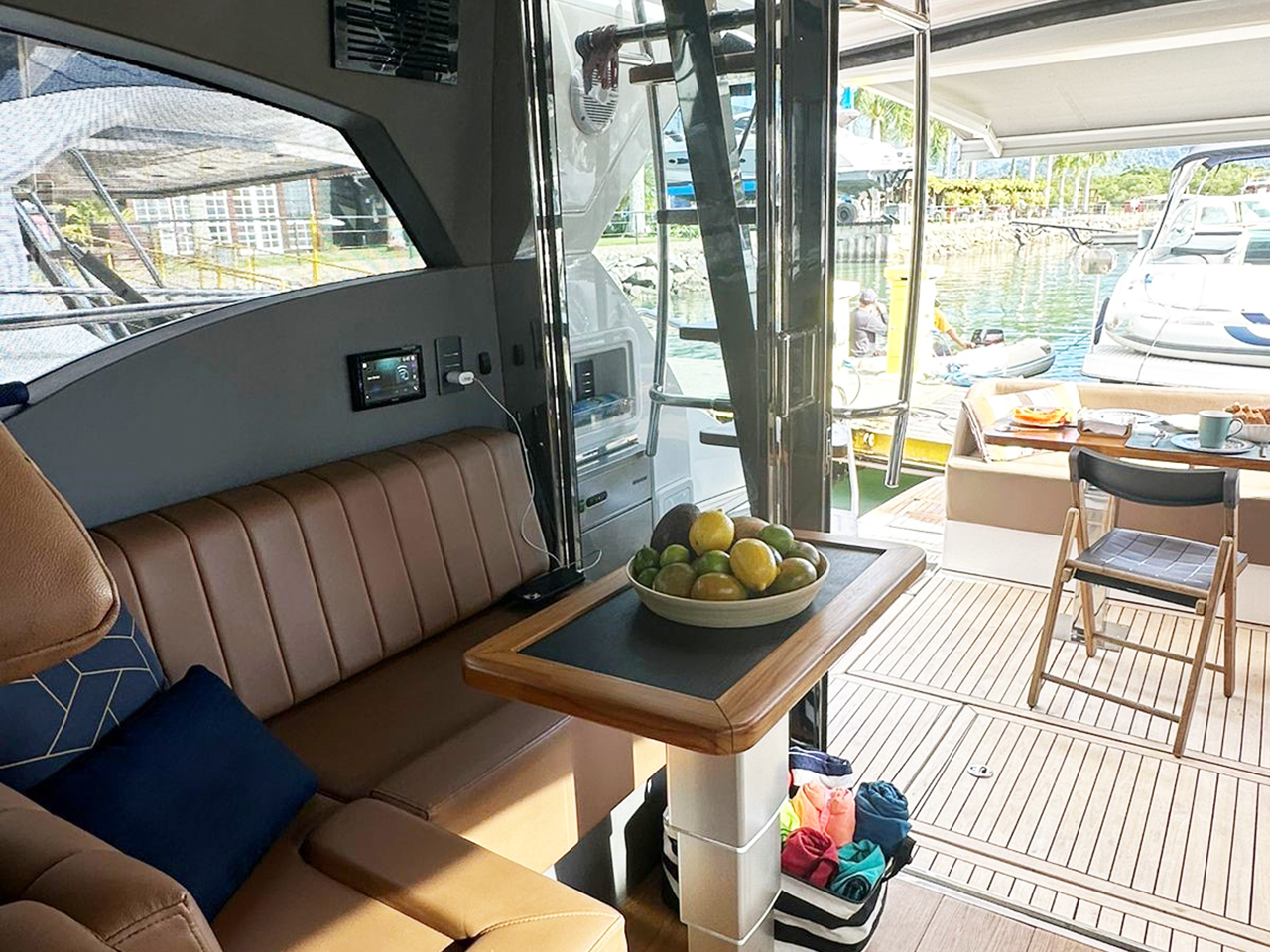 Triton 470 Fly 2022 www.mareconsult.com.br (7)