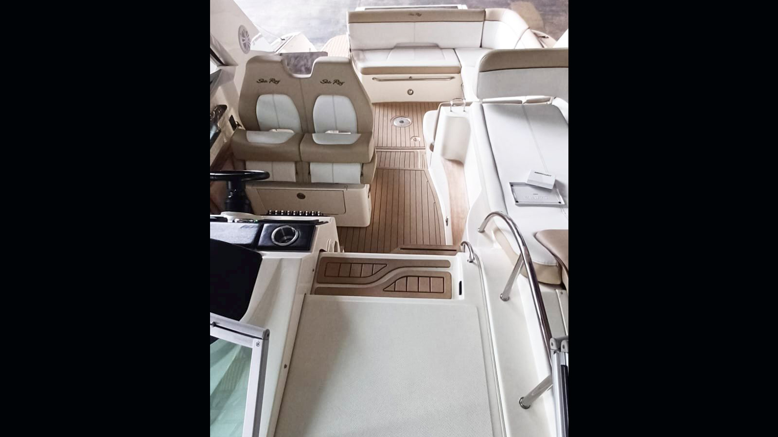 Sea Ray Sundancer 375 2013 www.mareconsult.com.br (13)