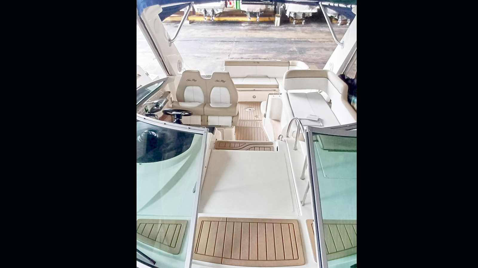 Sea Ray Sundancer 375 2013 www.mareconsult.com.br (22)