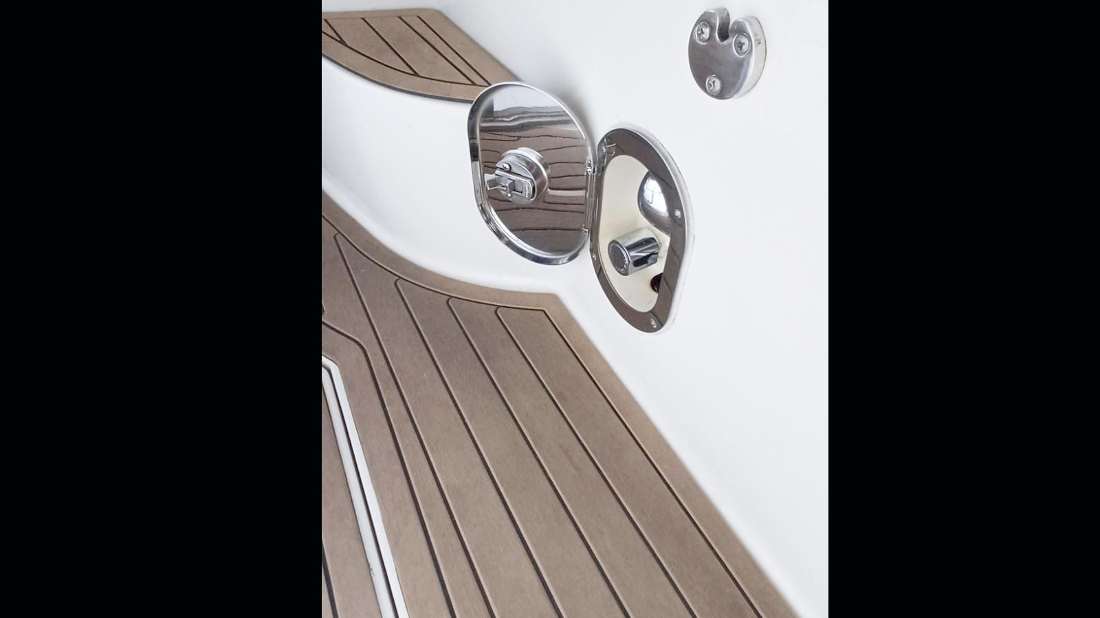 Sea Ray Sundancer 375 2013 www.mareconsult.com.br (24)