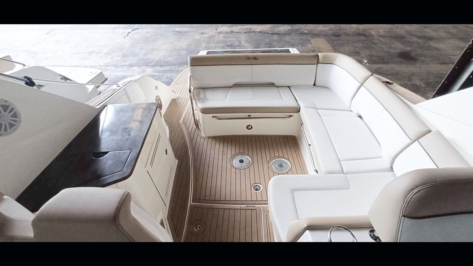 Sea Ray Sundancer 375 2013 www.mareconsult.com.br (37)