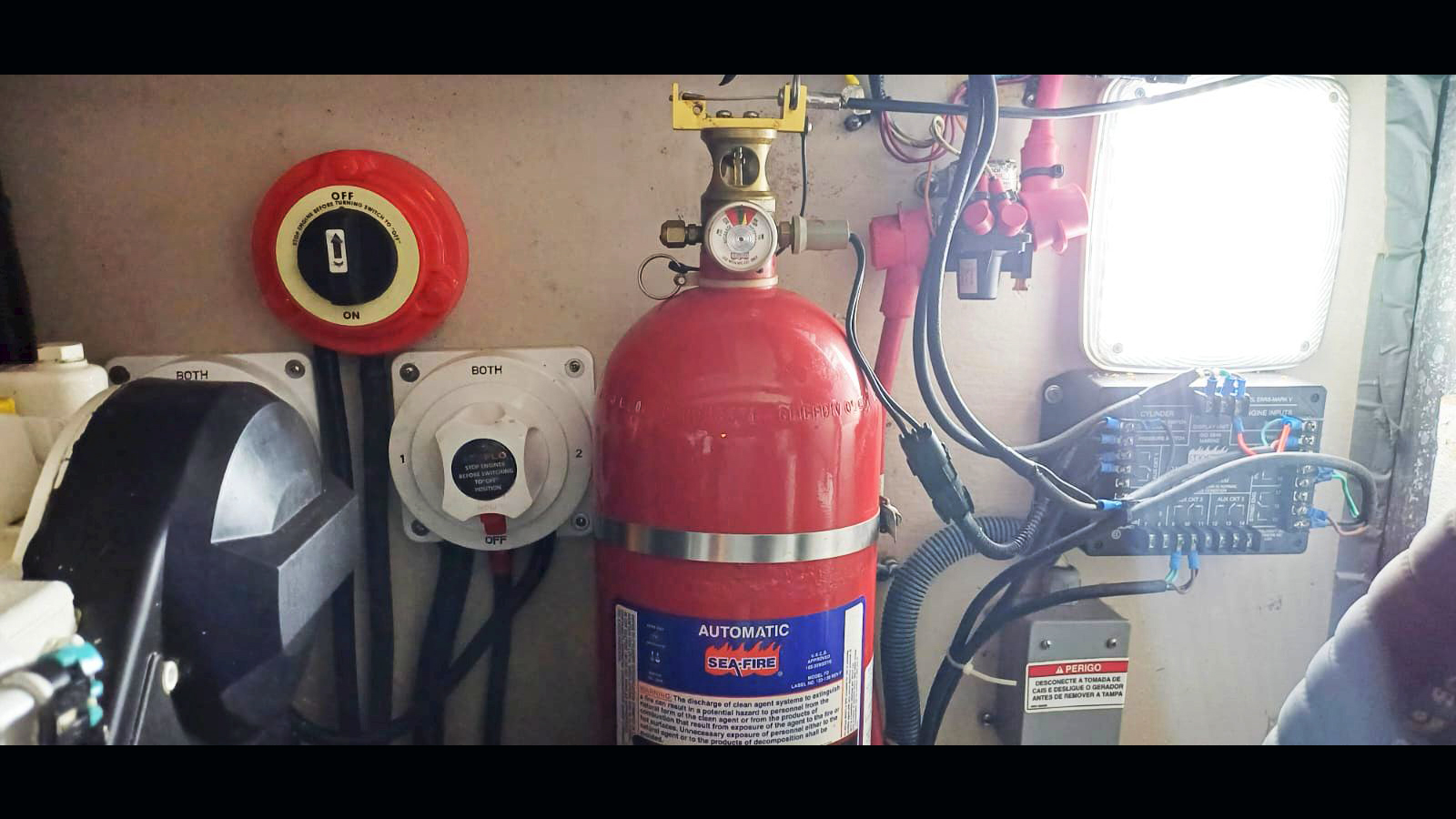 Sea Ray Sundancer 375 2013 www.mareconsult.com.br (48)