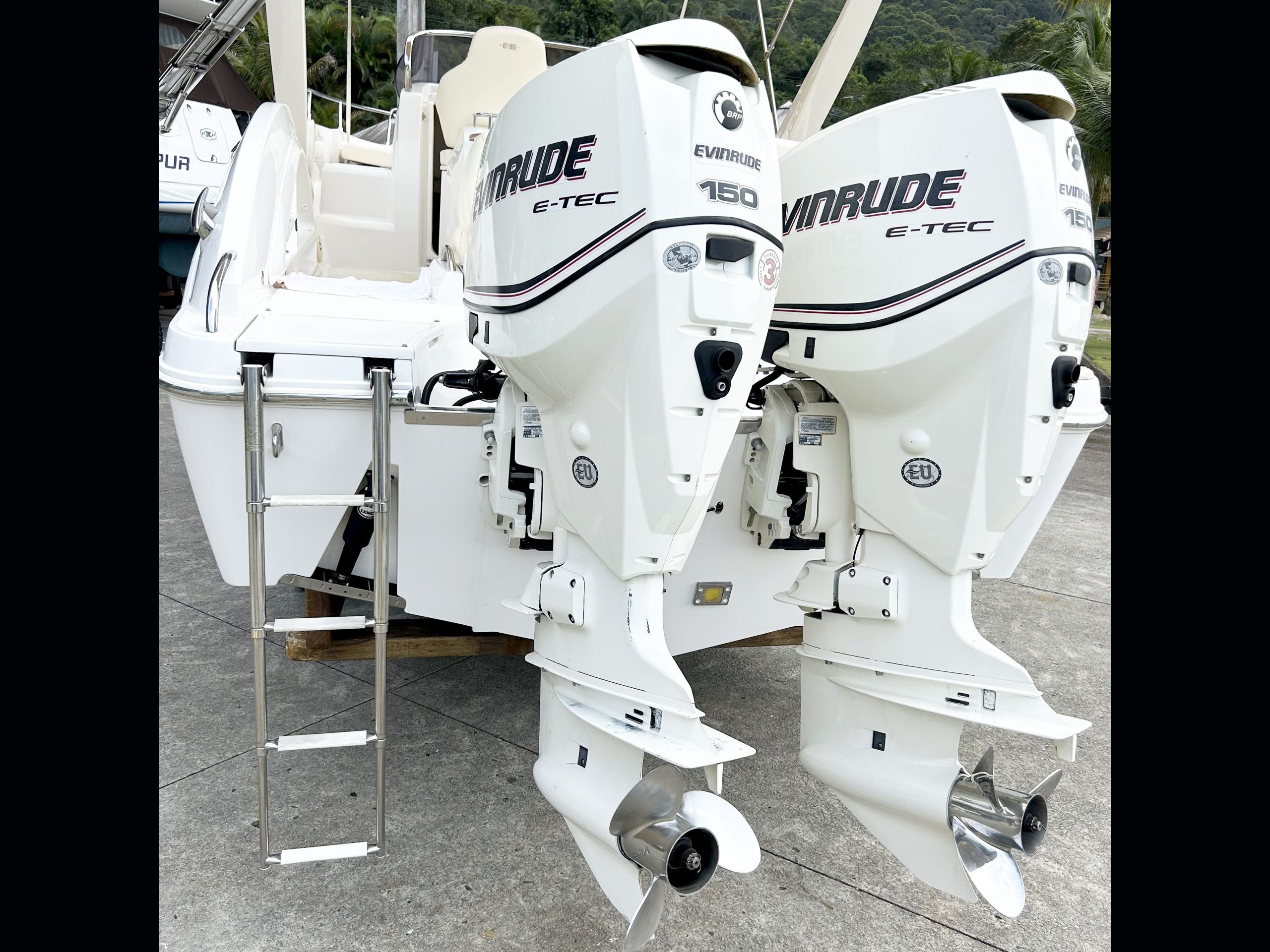 Sessa Key Largo 270 2011 www.mareconsult.com.br (9)