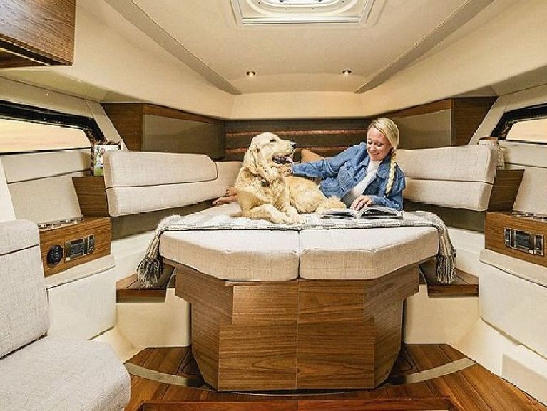 Boston Whaler 365 Conquest www.mareconsult.com.br (15)