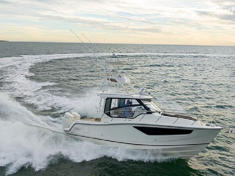 Boston Whaler 365 Conquest www.mareconsult.com.br (2)