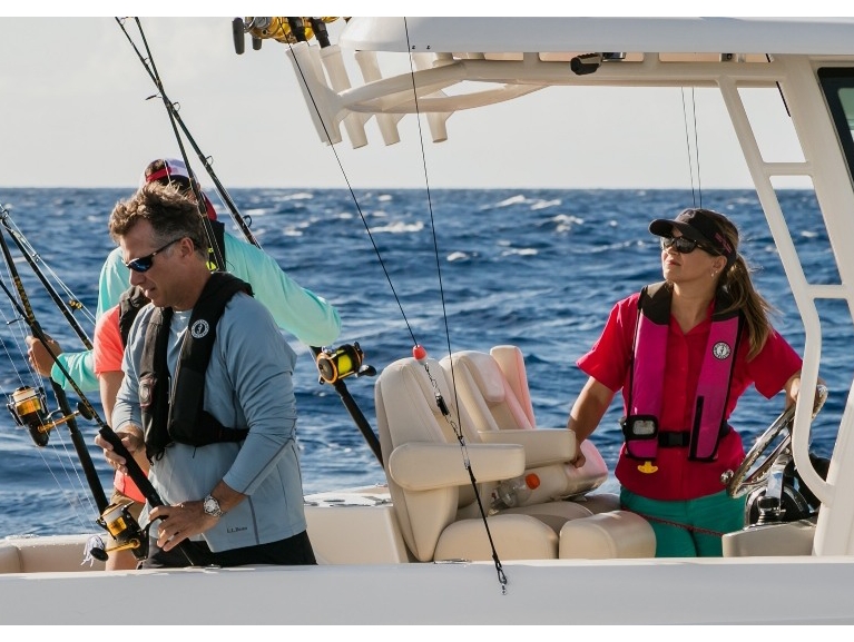 Boston Whaler Outrage 280 www.mareconsult.com.br (12)