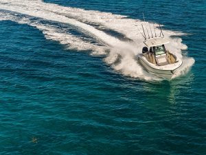 Boston Whaler Outrage 280 www.mareconsult.com.br (9)