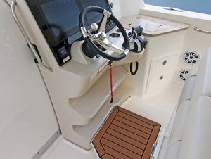 Boston Whaler Realm 3502 www.mareconsult.com.br (23)