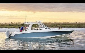 Boston Whaler Realm 380 www.mareconsult.com.br (2)