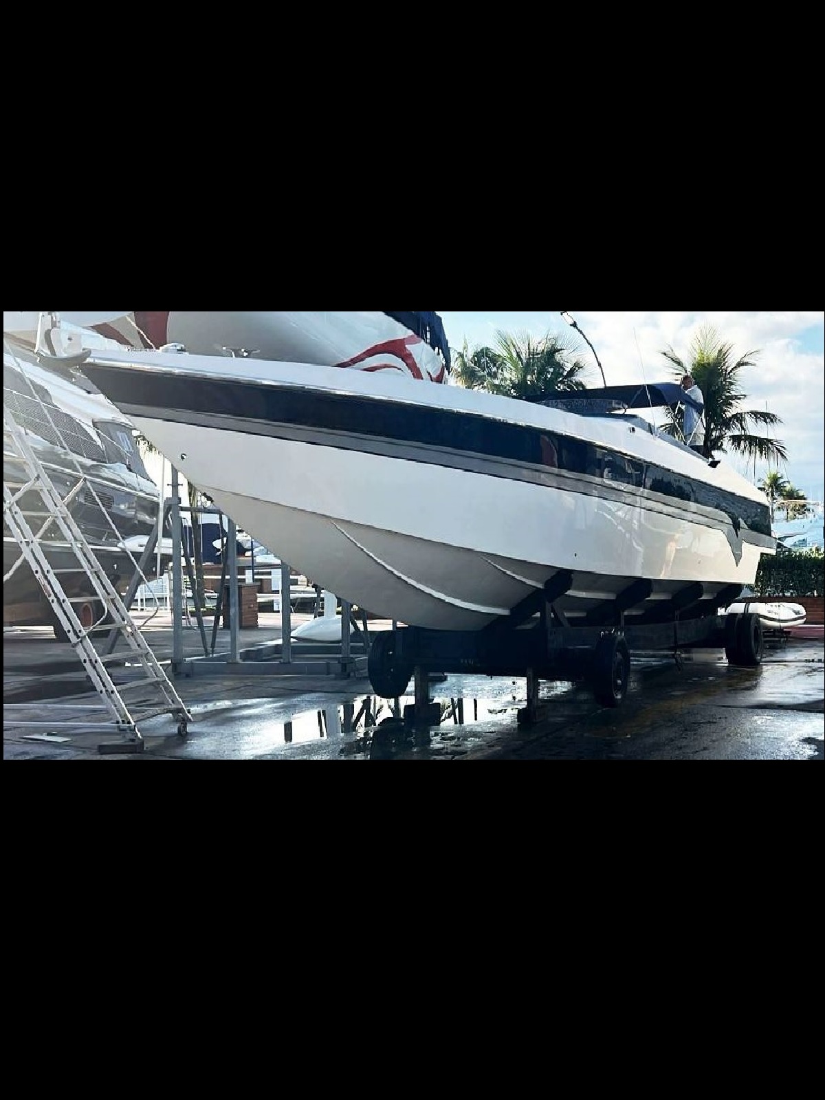 Intermarine Cougar 42 1994 www.mareconsult.com.br (1)