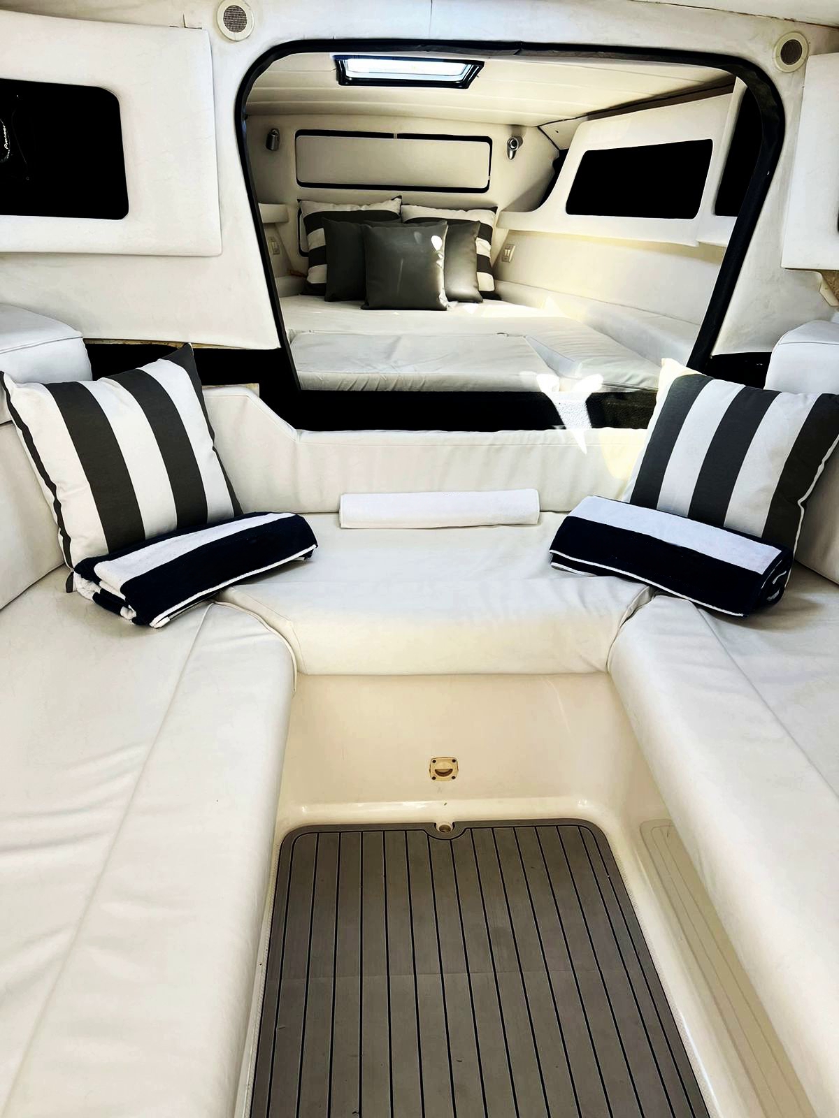 Intermarine Cougar 42 1994 www.mareconsult.com.br (7)