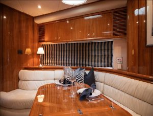 Sunseeker Predator 58 1999 www.mareconsult.com.br (11)