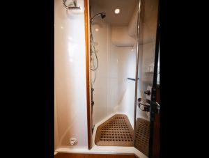 Sunseeker Predator 58 1999 www.mareconsult.com.br (16)a