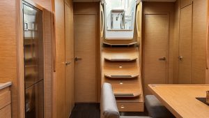 Dufour 470 2024 para charter www.mareconsult.com.br (33)