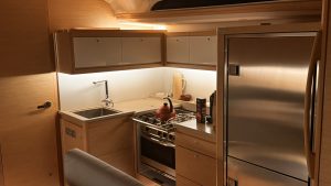 Dufour 470 2024 para charter www.mareconsult.com.br (53)