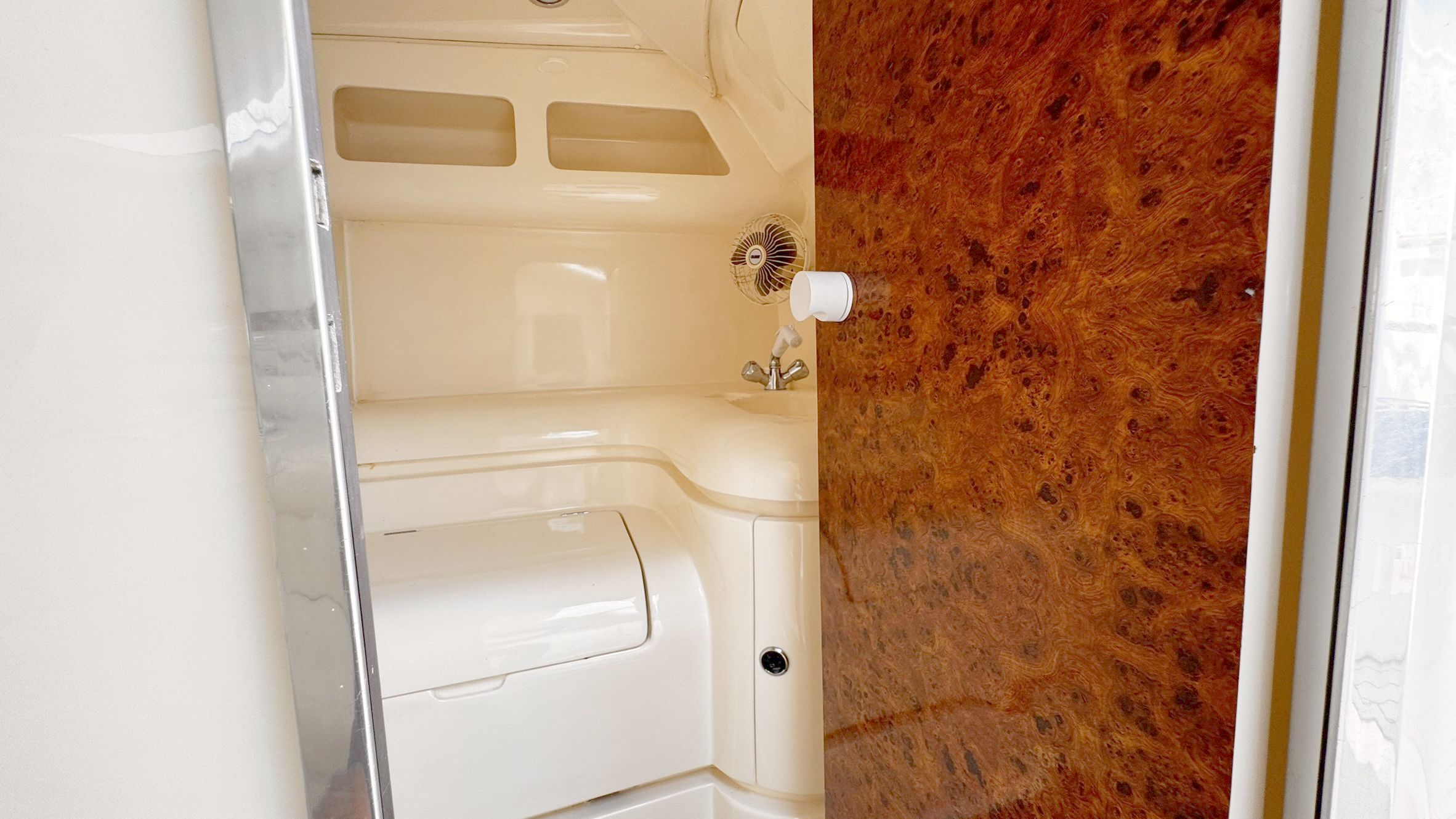 Intermarine Excalibur 39 2000 www.mareconsult.com (11)