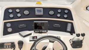 Intermarine Excalibur 39 2000 www.mareconsult.com (6)a