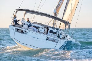 Dufour 470 2024 para charter www.mareconsult.com.br (1)A