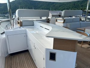 Azimut 27 Metri 2021 www.mareconsult.com.br 11 (2)