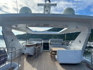 Azimut 27 Metri 2021 www.mareconsult.com.br 11 (4)