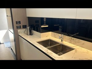 Azimut 27 Metri 2021 www.mareconsult.com.br 12 (4)