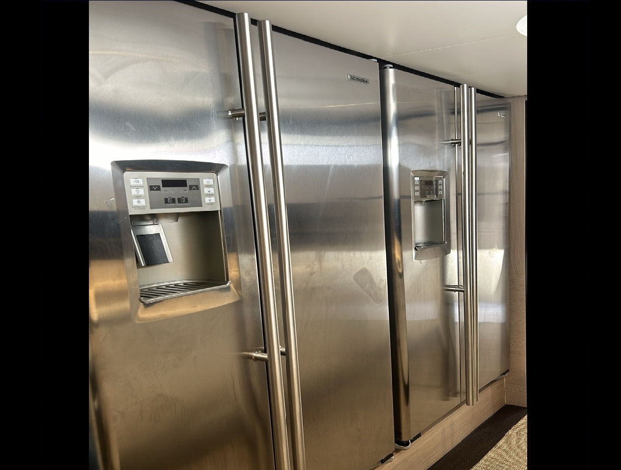 Azimut 27 Metri 2021 www.mareconsult.com.br 12 (5)