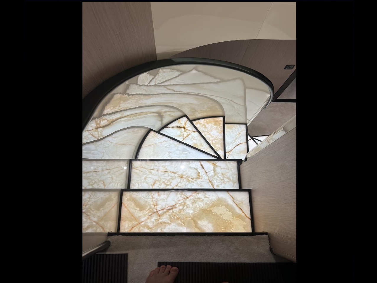 Azimut 27 Metri 2021 www.mareconsult.com.br 12 (6)a