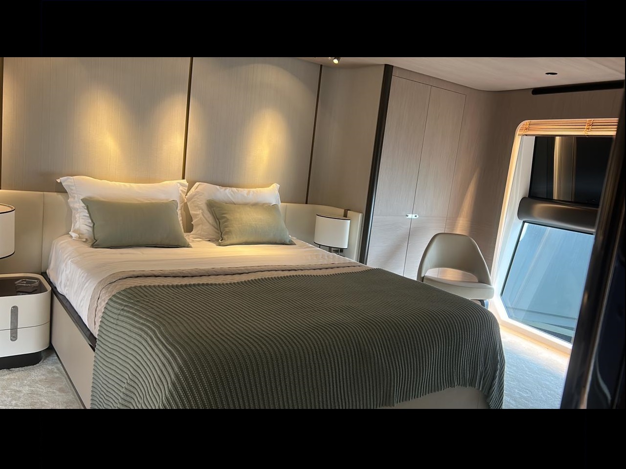 Azimut 27 Metri 2021 www.mareconsult.com.br 14 (1)