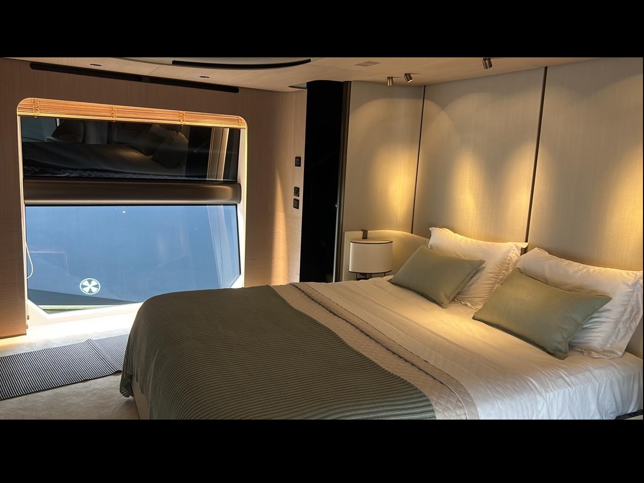 Azimut 27 Metri 2021 www.mareconsult.com.br 14 (2)