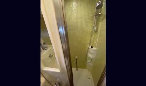 Capa Ferretti 530 2012 seminova A venda www.mareconsult.com (19)