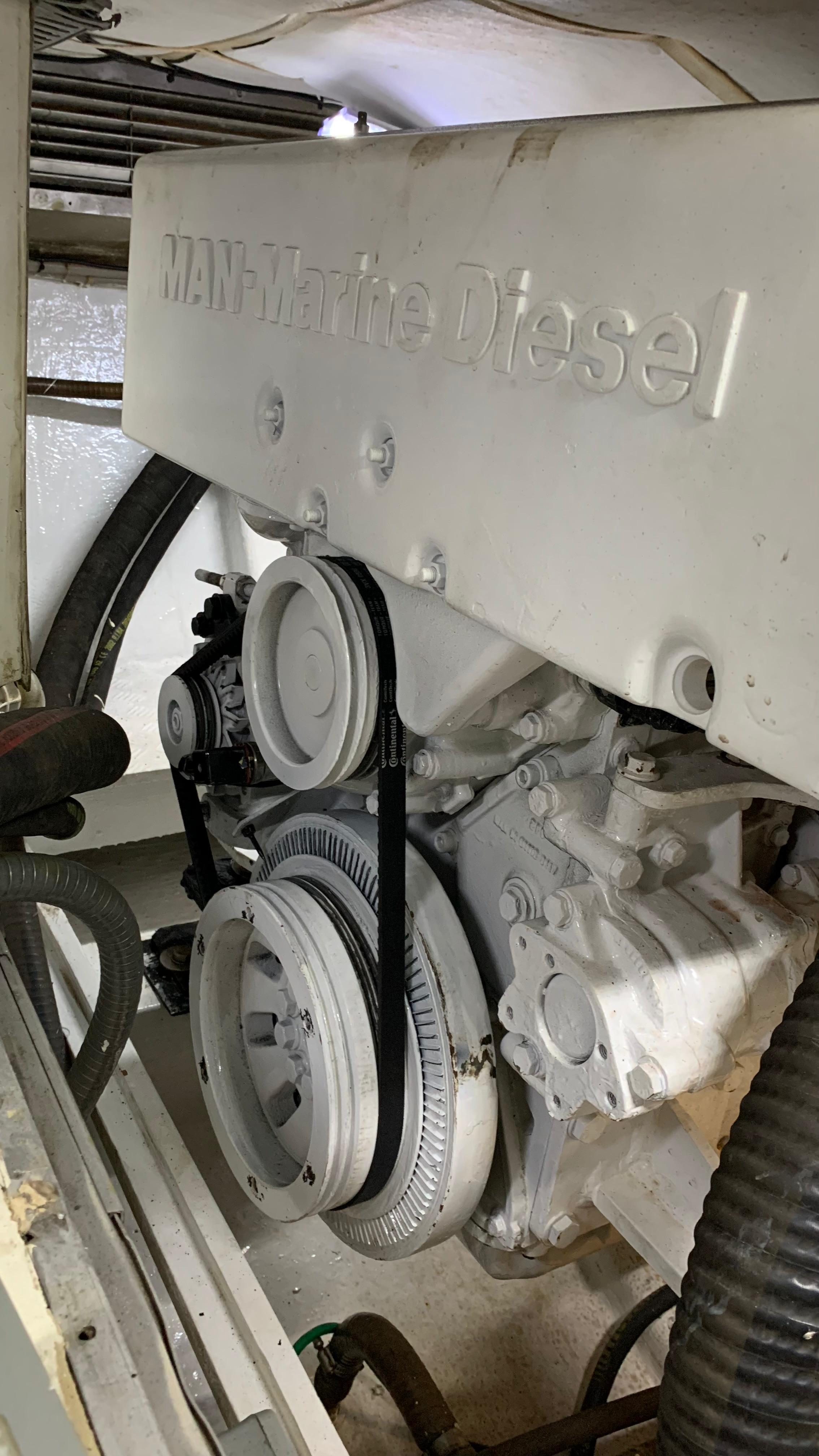 Ferretti 46 2004 www.mareconsult.com.br (50)