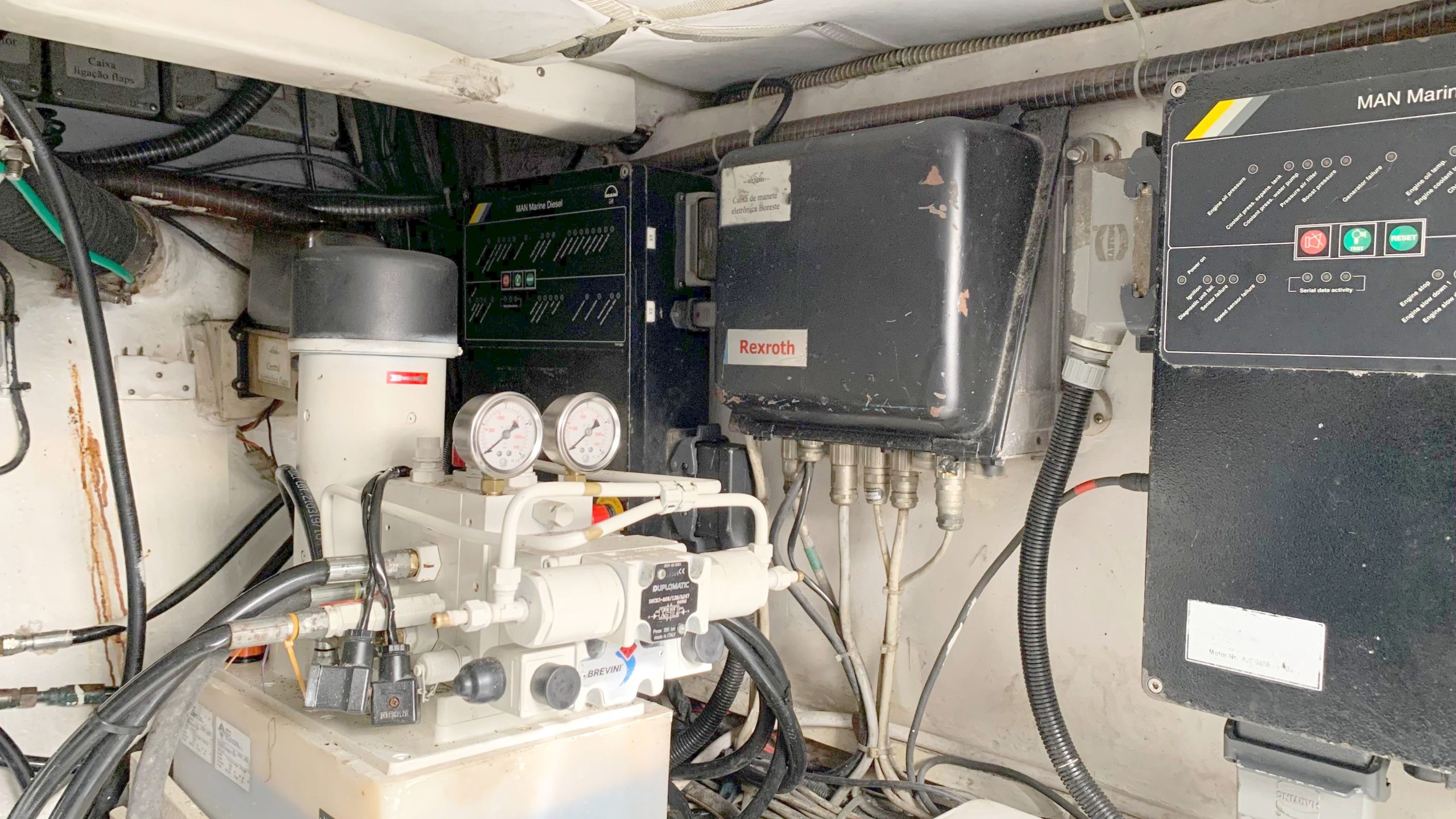 Ferretti 46 2004 www.mareconsult.com.br (53)