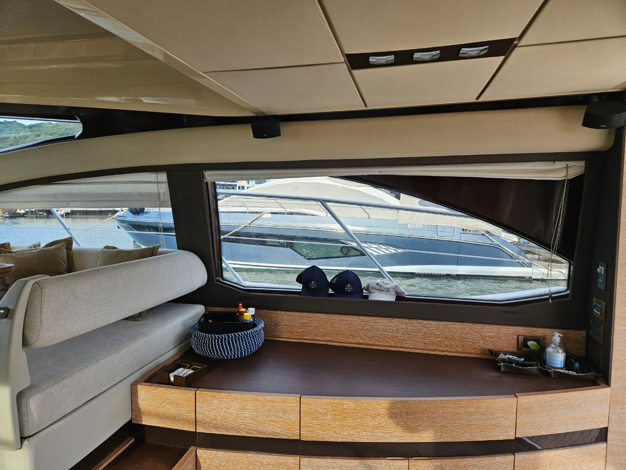 Azimut 53 2011 www.mareconsult.com.br (11)