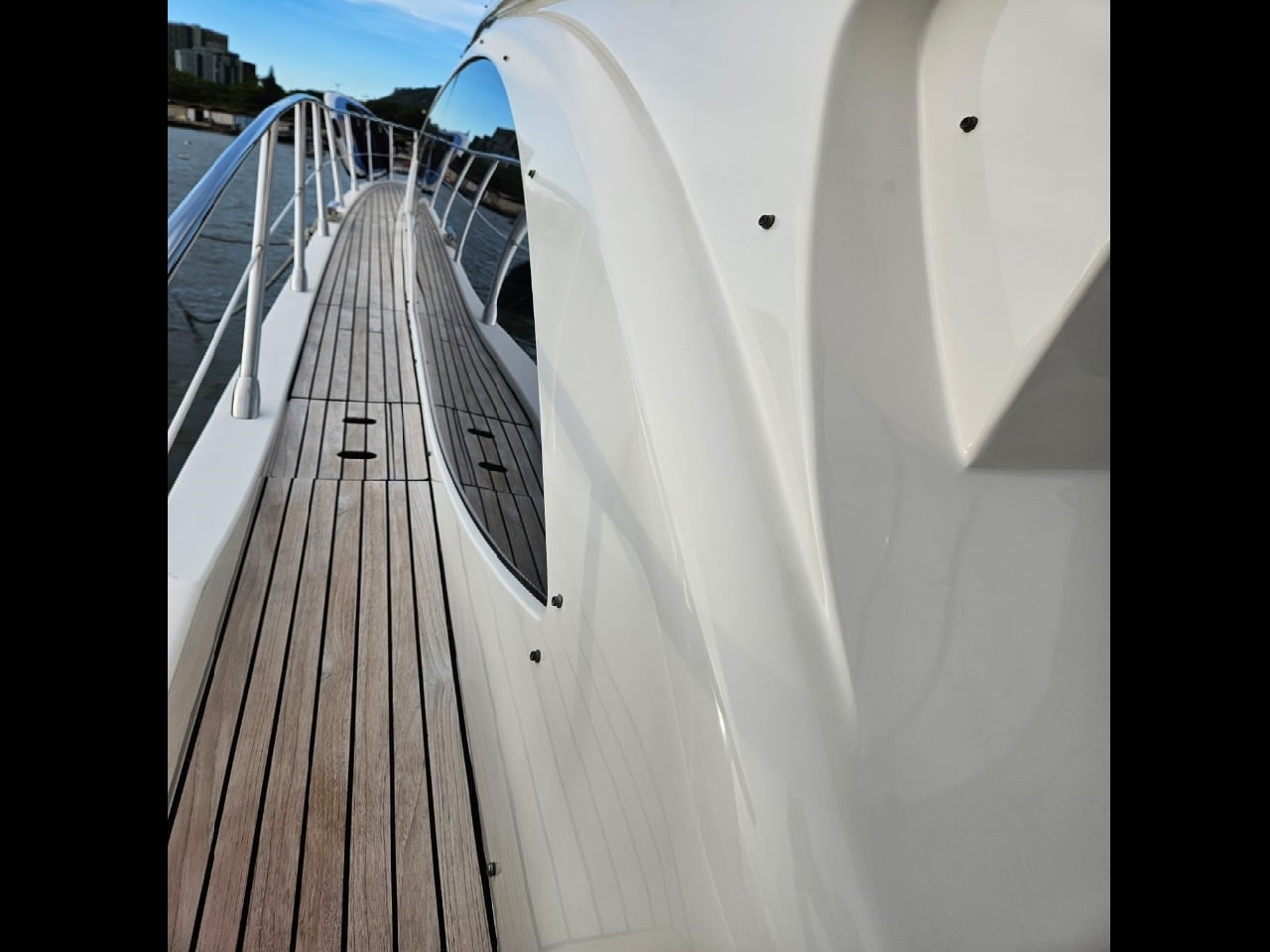 Azimut 53 2011 www.mareconsult.com.br (2)