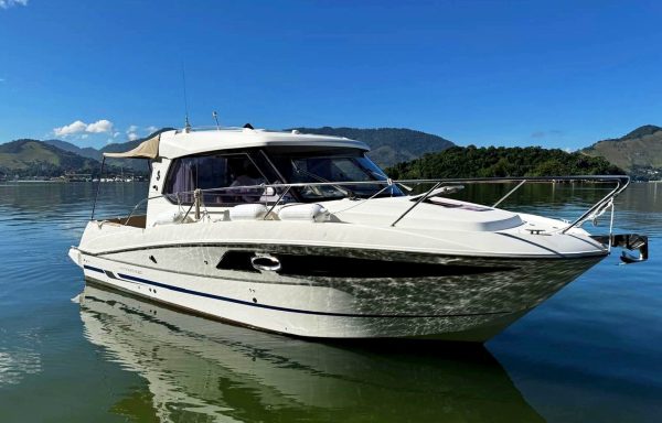 BENETEAU ANTARES 8.8 2013