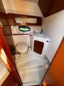 Beneteau Antares 8.8 www.mareconsult.com.br (10)