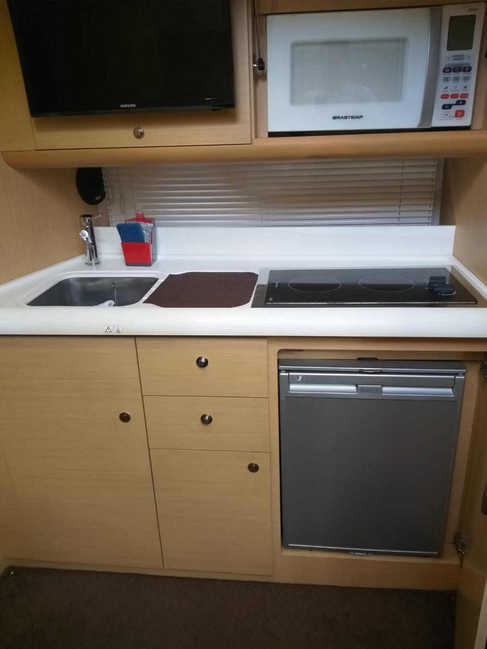 Beneteau GT 38 2012 www.mareconsult.com.br (14)