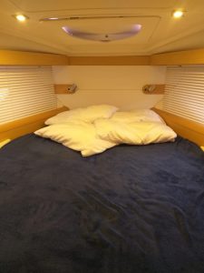 Beneteau GT 38 2012 www.mareconsult.com.br (18)