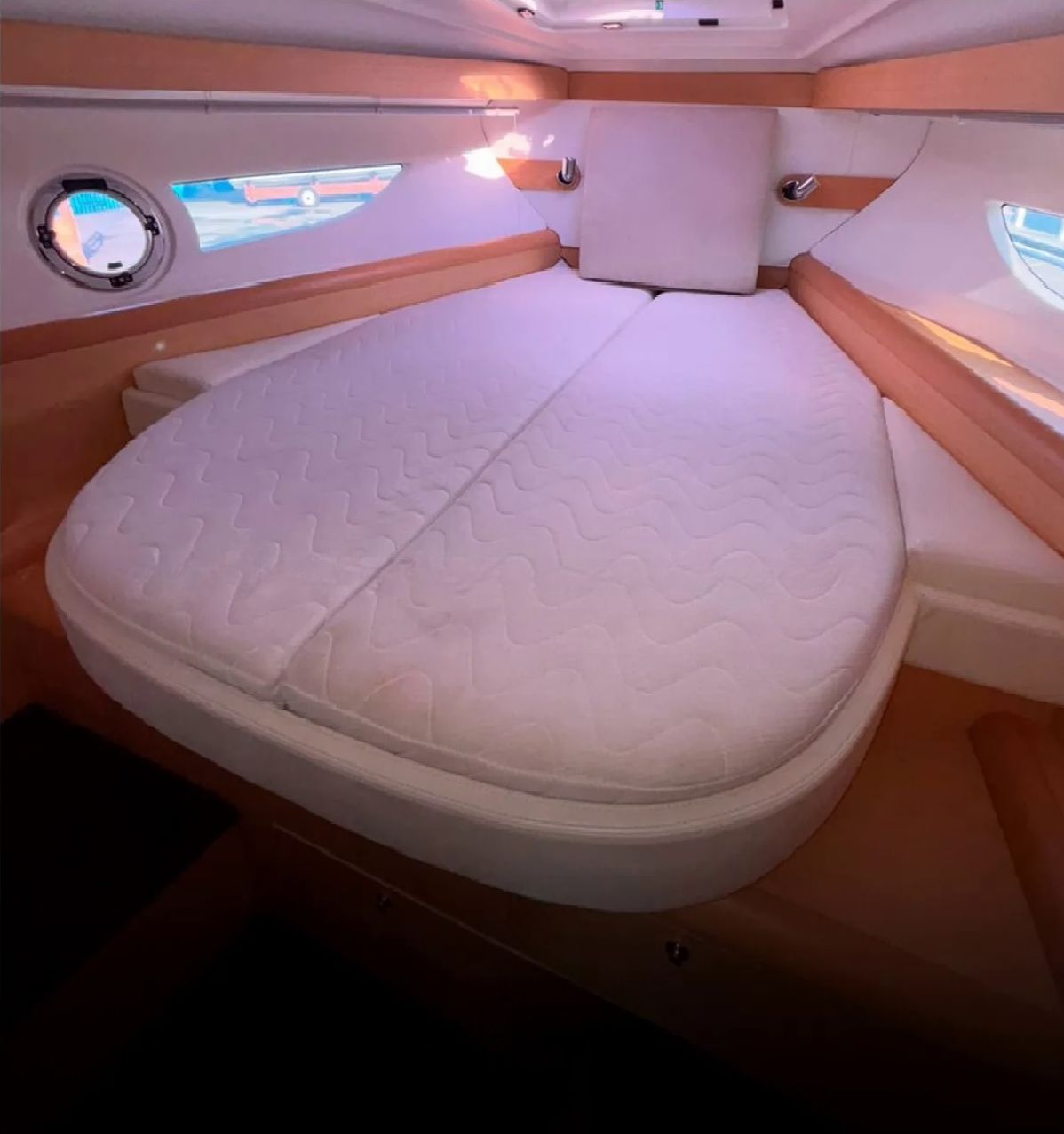 Beneteau GT 38 2012 www.mareconsult.com.br (19)