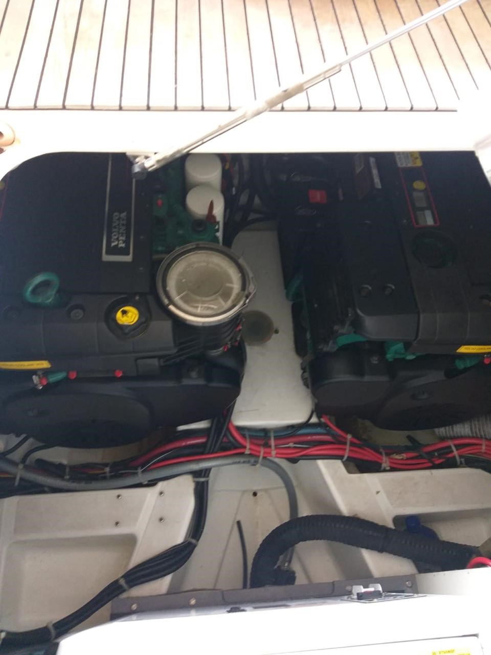 Beneteau GT 38 2012 www.mareconsult.com.br (22)