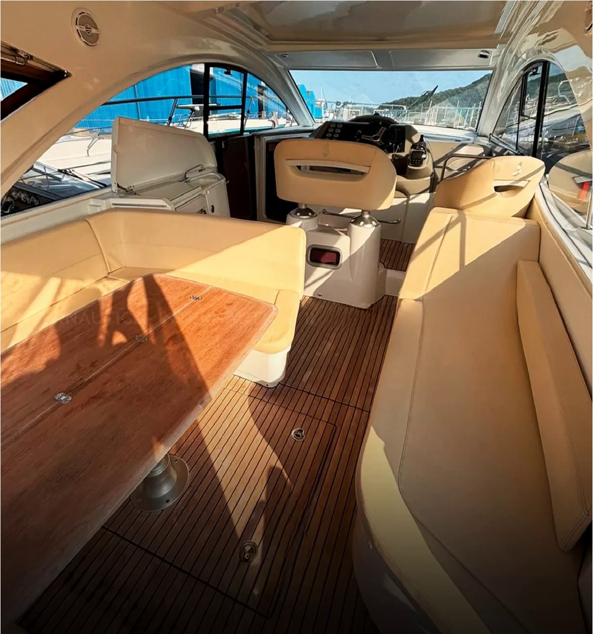 Beneteau GT 38 2012 www.mareconsult.com.br (5)