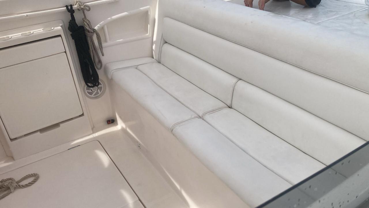 Intermarine Excalibur 39 2004 www.mareconsult.com.br (18)