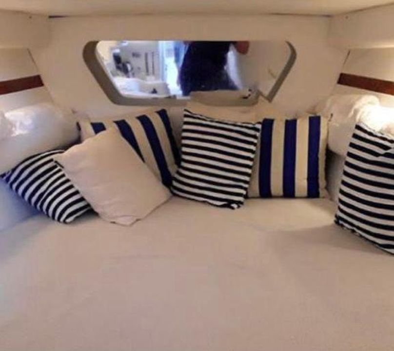 Intermarine Excalibur 39 2004 www.mareconsult.com.br (27)