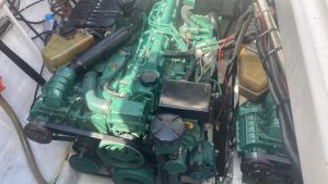 Intermarine Excalibur 39 2004 www.mareconsult.com.br (33)